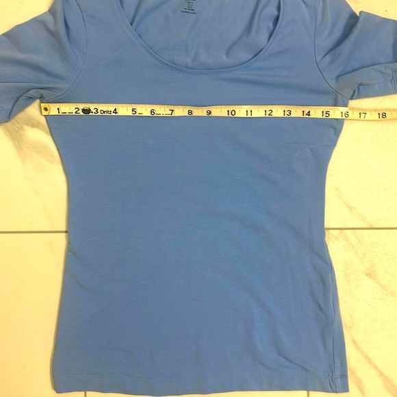 H&M Modern Classic Blue Short Sleeve Tee Scoop Neckline Stretchy Fabric Size S - Picture 9 of 11